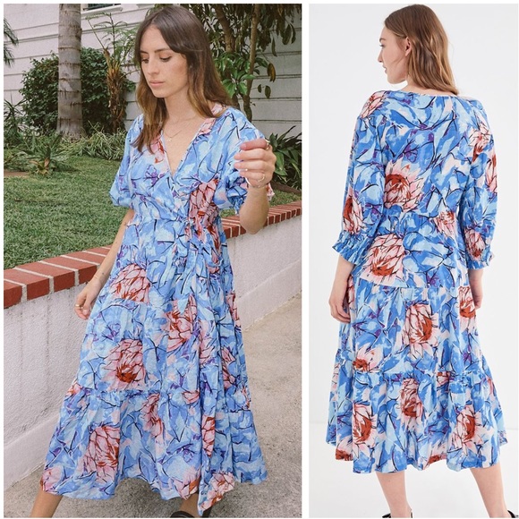 Urban Outfitters Dresses & Skirts - Urban Outfitters Giovanna Floral Midi Wrap Dress